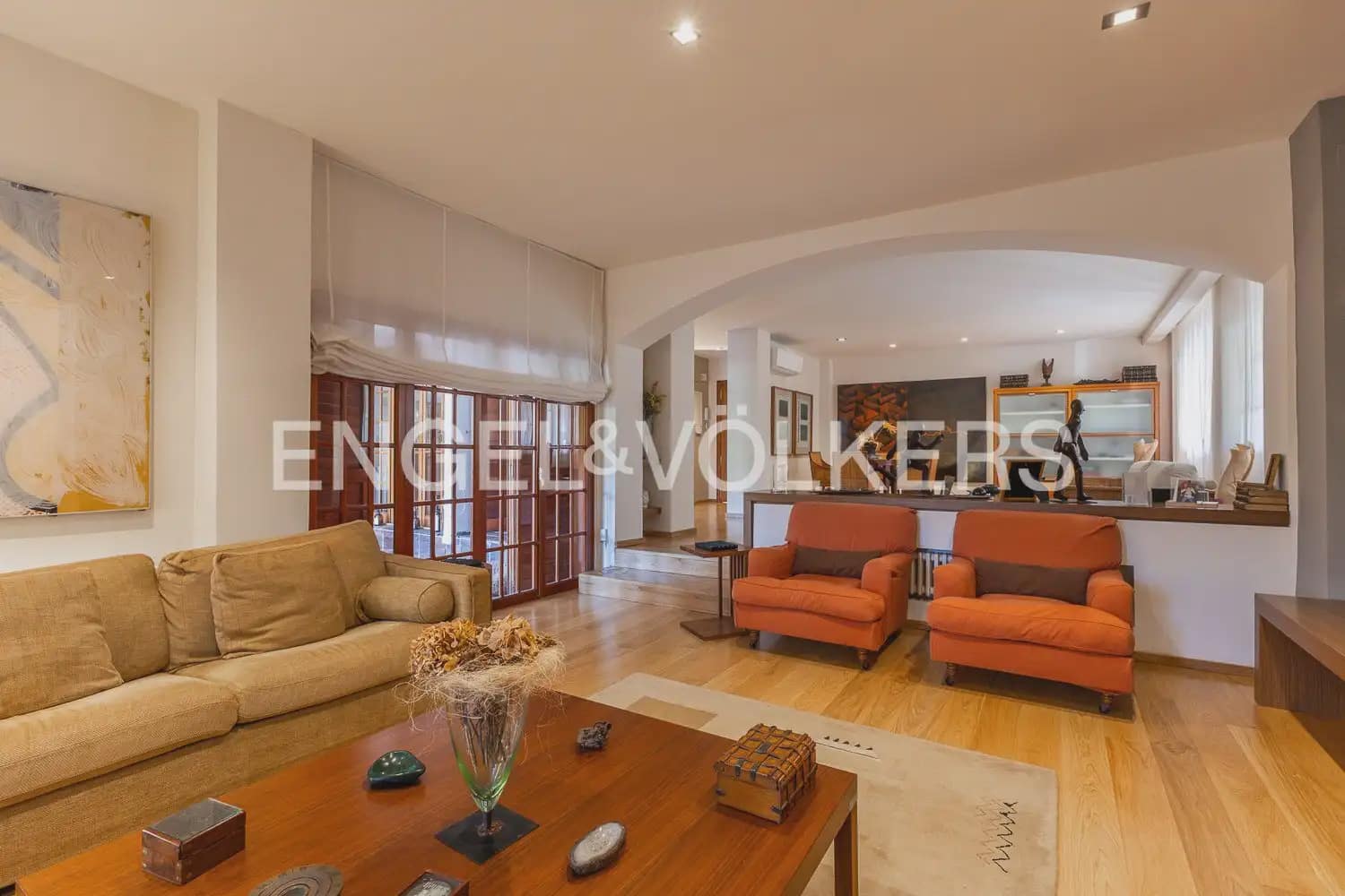 6 chambre Villa/Maison à vendre à Chiva avec piscine garage - 1 290 000 € (Ref: 9898041)