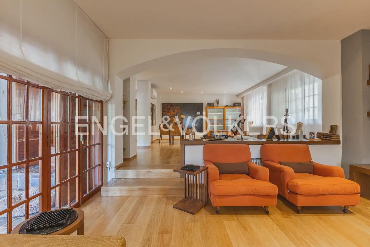 6 chambre Villa/Maison à vendre à Chiva avec piscine garage - 1 290 000 € (Ref: 9898041)
