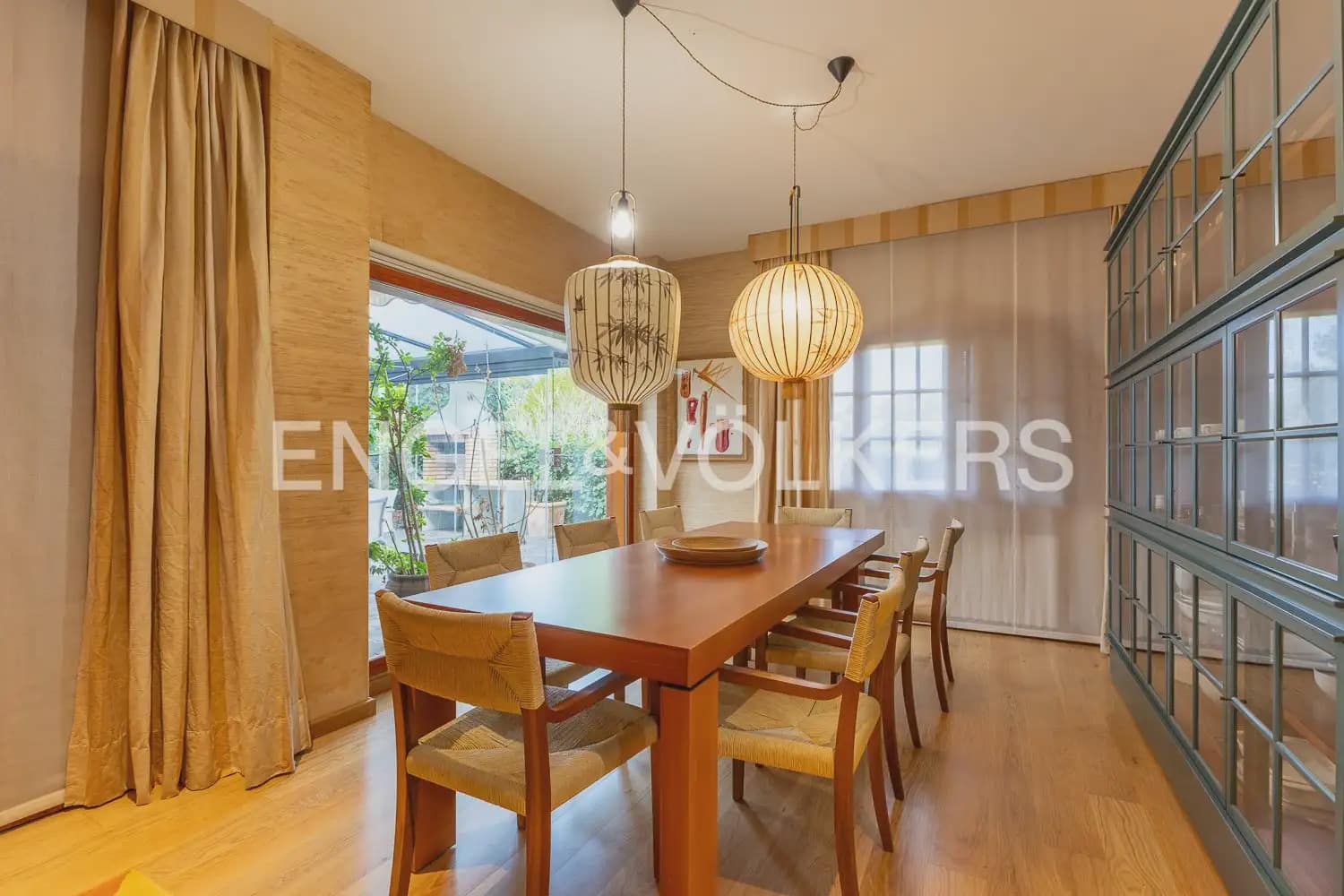 6 chambre Villa/Maison à vendre à Chiva avec piscine garage - 1 290 000 € (Ref: 9898041)