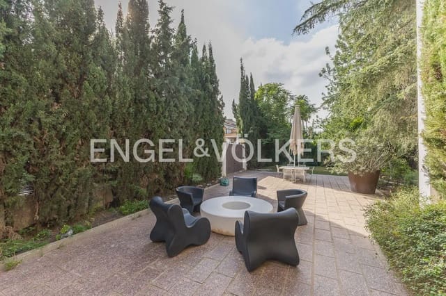 6 sovrum Villa till salu i Chiva med pool garage - 1 290 000 € (Ref: 9898041)
