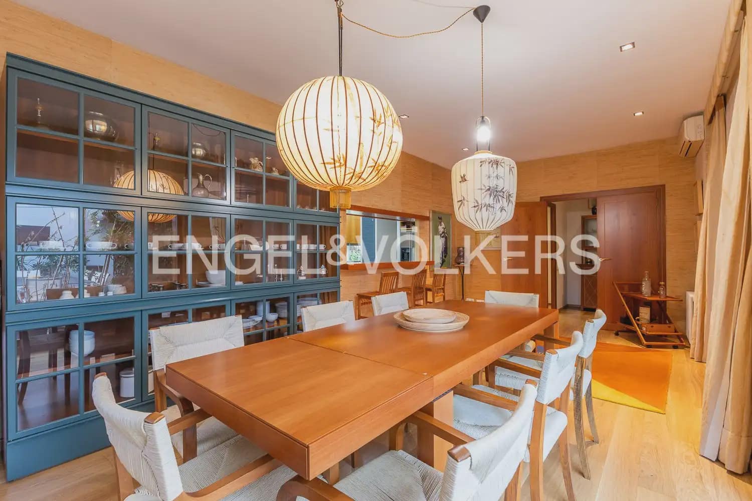 6 chambre Villa/Maison à vendre à Chiva avec piscine garage - 1 290 000 € (Ref: 9898041)