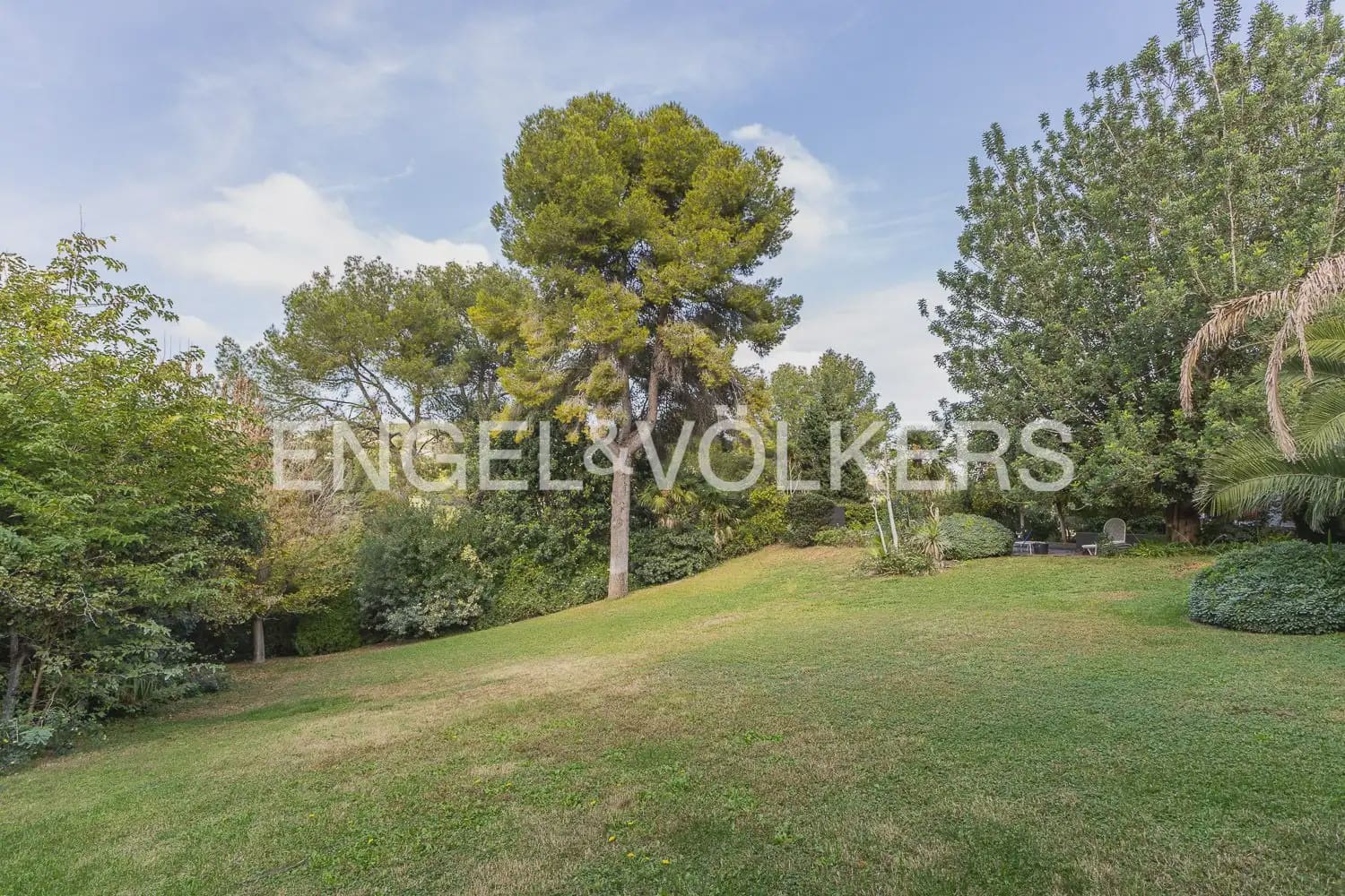 6 chambre Villa/Maison à vendre à Chiva avec piscine garage - 1 290 000 € (Ref: 9898041)