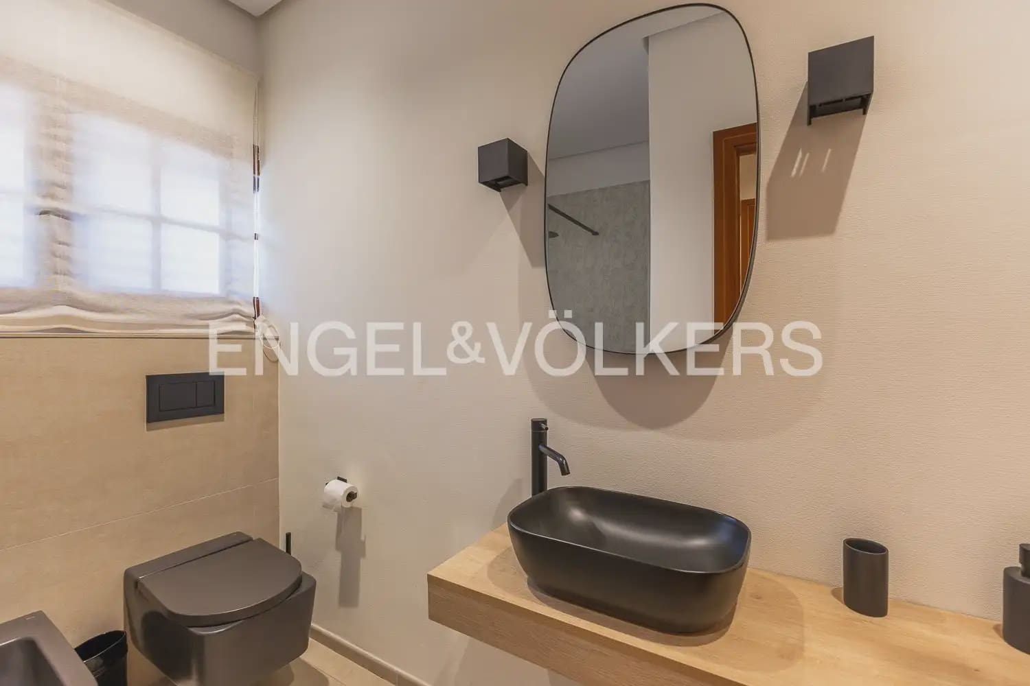 6 chambre Villa/Maison à vendre à Chiva avec piscine garage - 1 290 000 € (Ref: 9898041)
