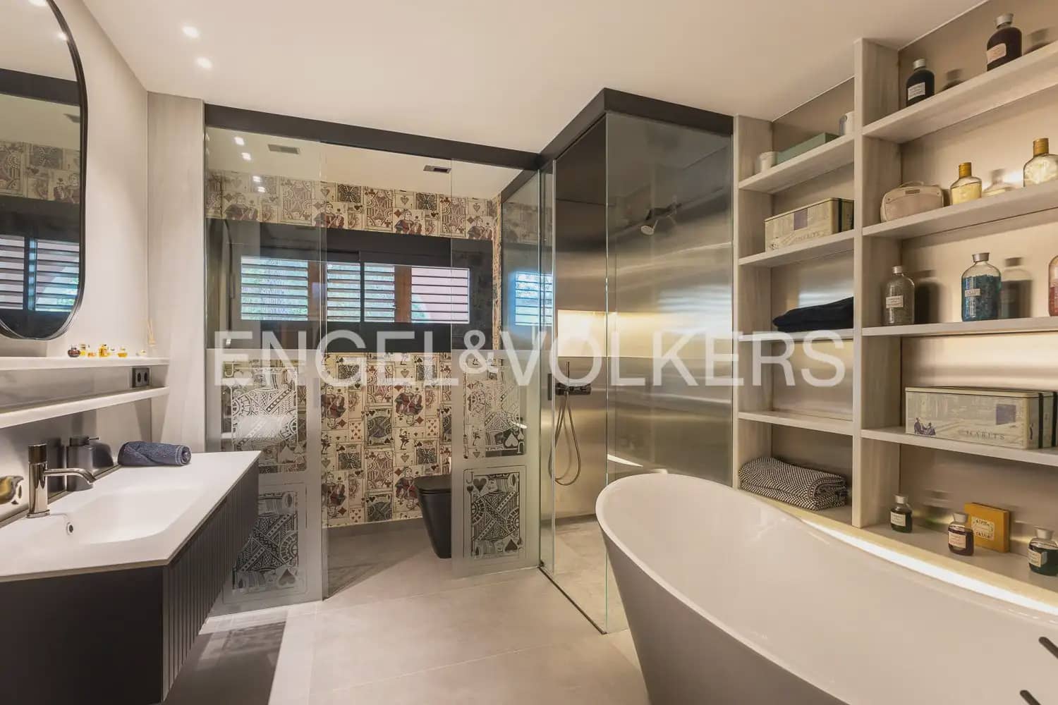 6 chambre Villa/Maison à vendre à Chiva avec piscine garage - 1 290 000 € (Ref: 9898041)