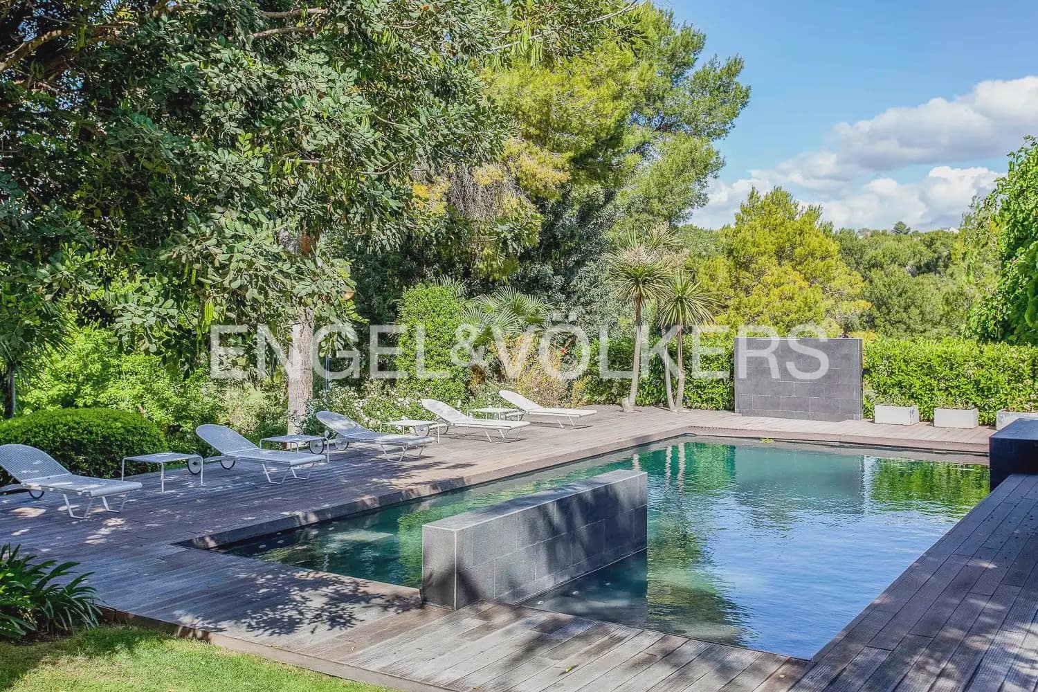 6 chambre Villa/Maison à vendre à Chiva avec piscine garage - 1 290 000 € (Ref: 9898041)