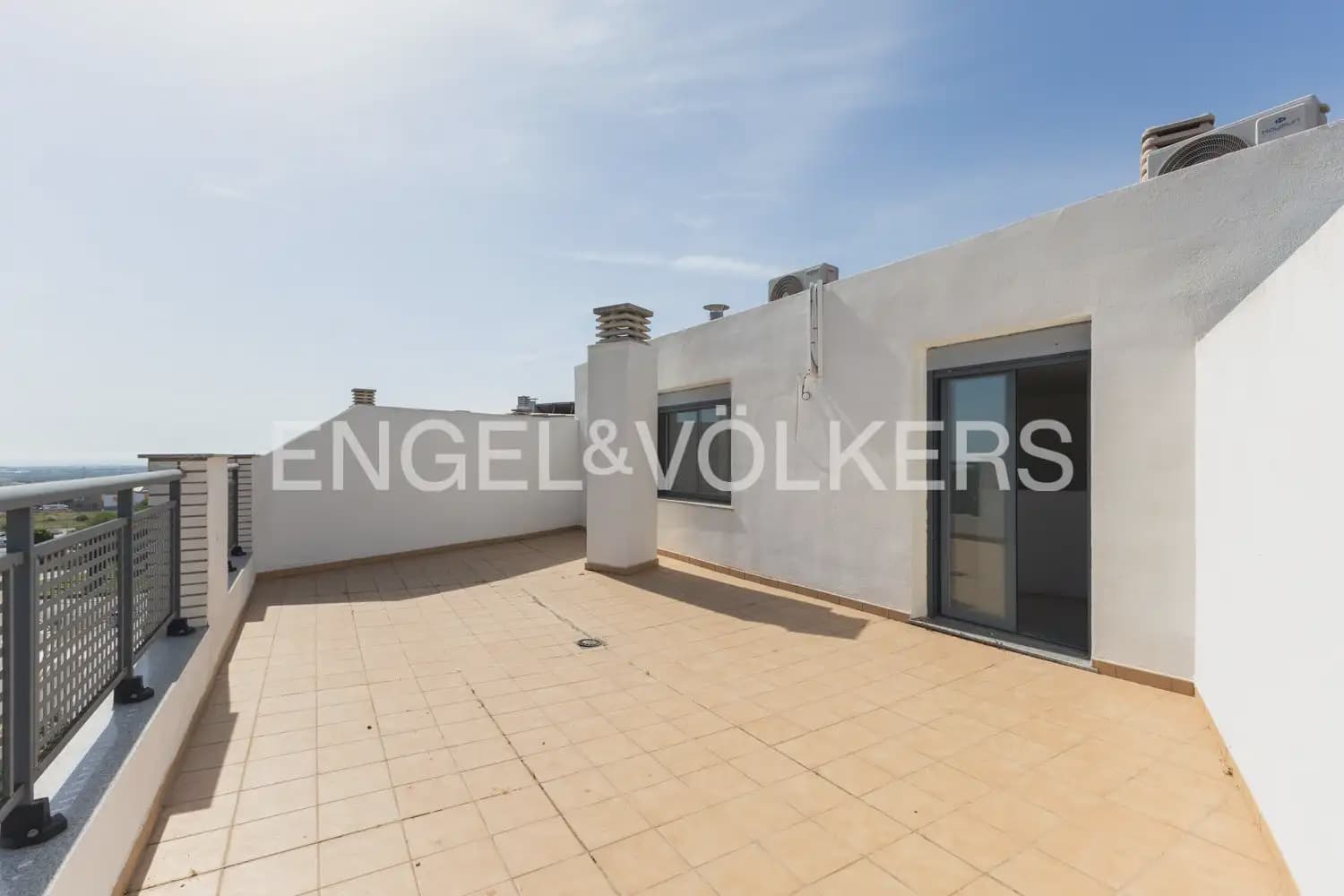 4 bedroom Penthouse for sale in La Vall d'Uixo with garage - € 201,000 (Ref: 9898042)