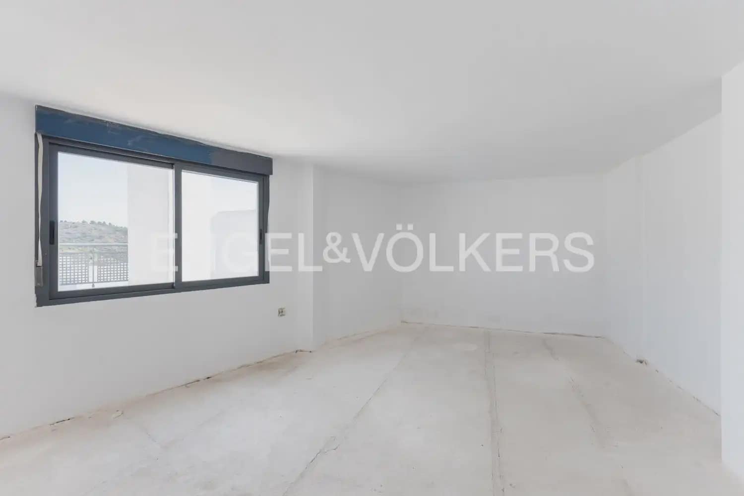 4 bedroom Penthouse for sale in La Vall d'Uixo with garage - € 201,000 (Ref: 9898042)