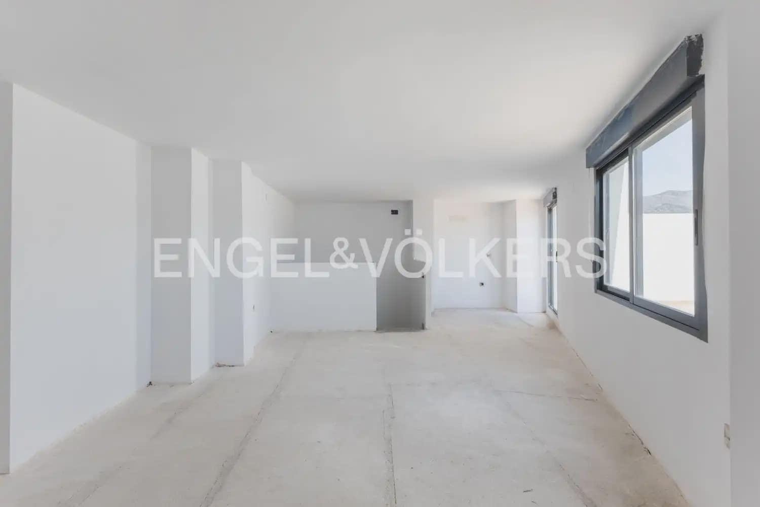 4 bedroom Penthouse for sale in La Vall d'Uixo with garage - € 201,000 (Ref: 9898042)