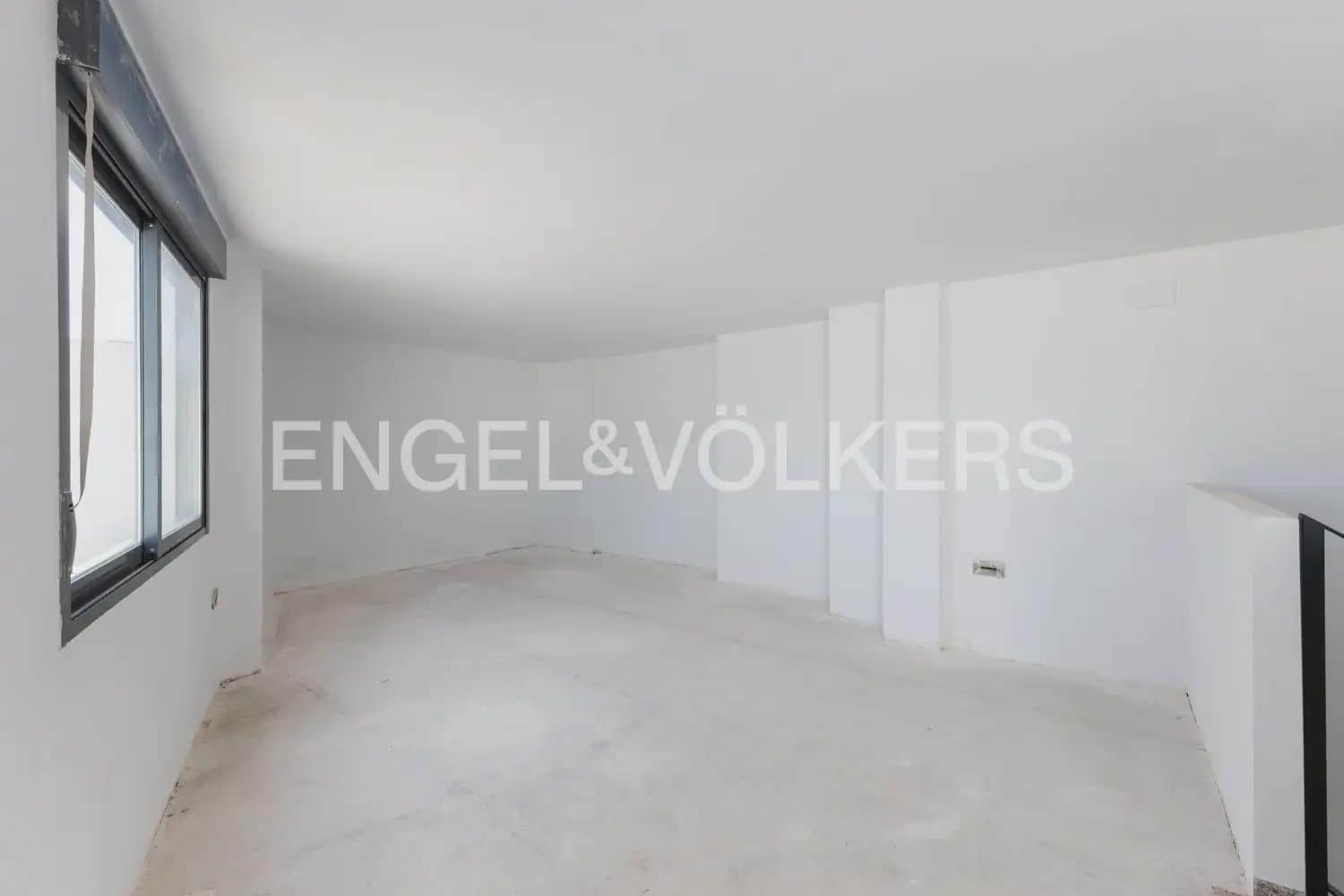 4 bedroom Penthouse for sale in La Vall d'Uixo with garage - € 201,000 (Ref: 9898042)