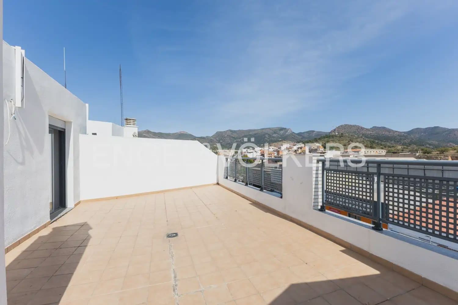 4 bedroom Penthouse for sale in La Vall d'Uixo with garage - € 201,000 (Ref: 9898042)