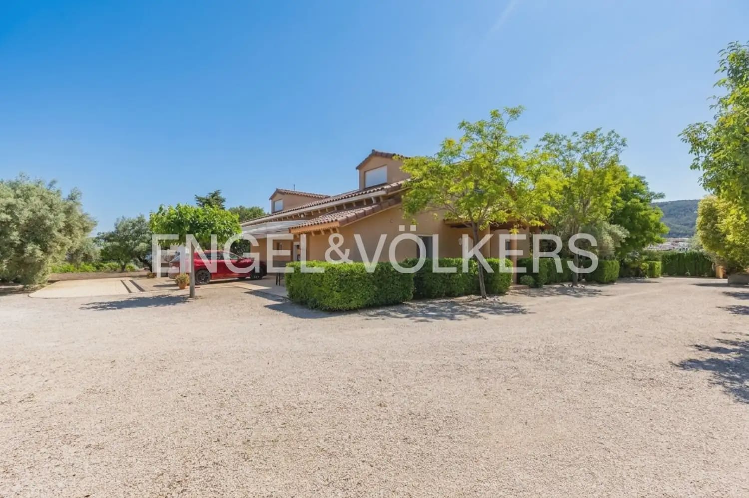 Finca/Casa Rural de 7 habitaciones en Enguera en venta con piscina garaje - 950.000 € (Ref: 9898043)