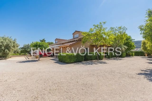 Finca/Casa Rural de 7 habitaciones en Enguera en venta con piscina garaje - 950.000 € (Ref: 9898043)