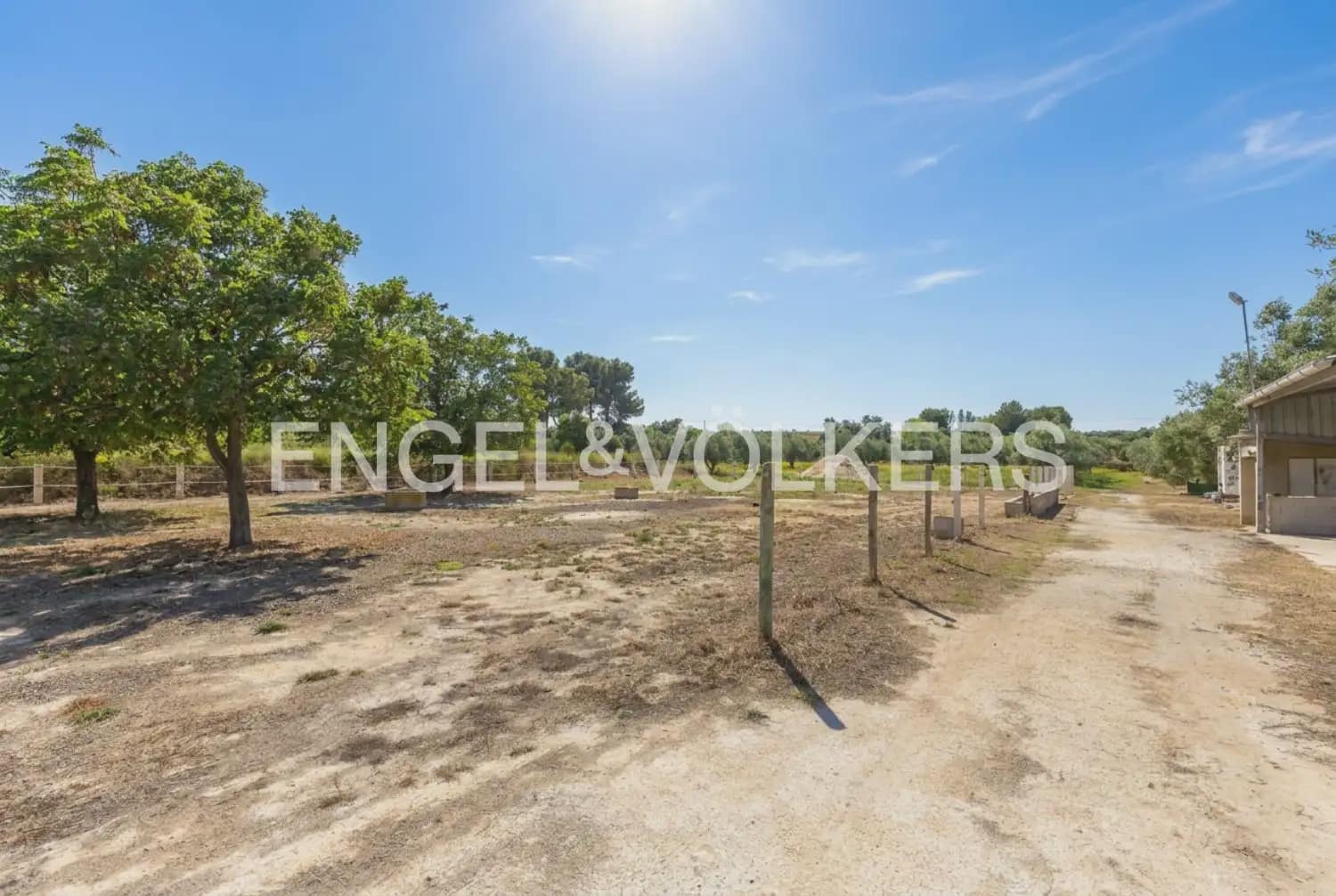Finca/Casa Rural de 7 habitaciones en Enguera en venta con piscina garaje - 950.000 € (Ref: 9898043)