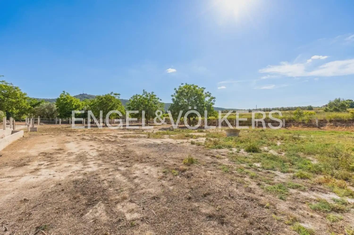 Finca/Casa Rural de 7 habitaciones en Enguera en venta con piscina garaje - 950.000 € (Ref: 9898043)