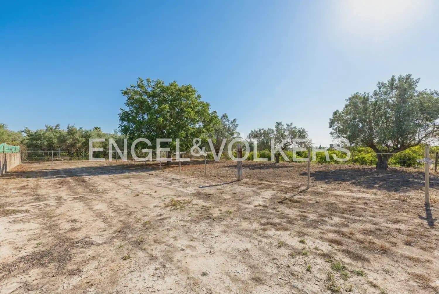 Finca/Casa Rural de 7 habitaciones en Enguera en venta con piscina garaje - 950.000 € (Ref: 9898043)