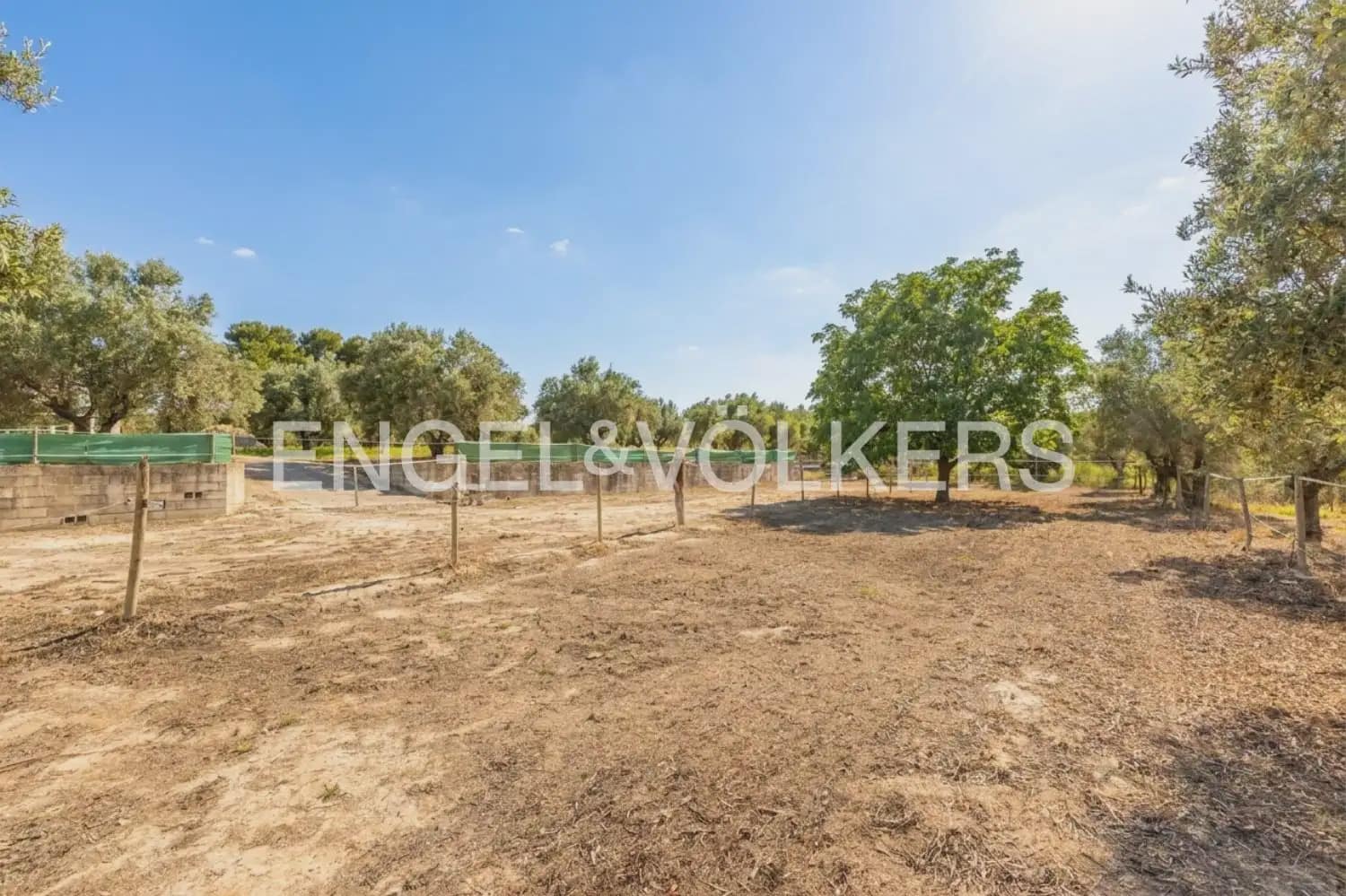 Finca/Casa Rural de 7 habitaciones en Enguera en venta con piscina garaje - 950.000 € (Ref: 9898043)