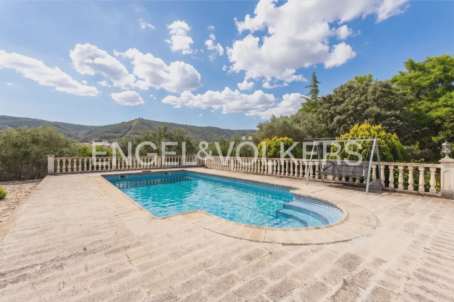 Finca/Casa Rural de 7 habitaciones en Enguera en venta con piscina garaje - 950.000 € (Ref: 9898043)