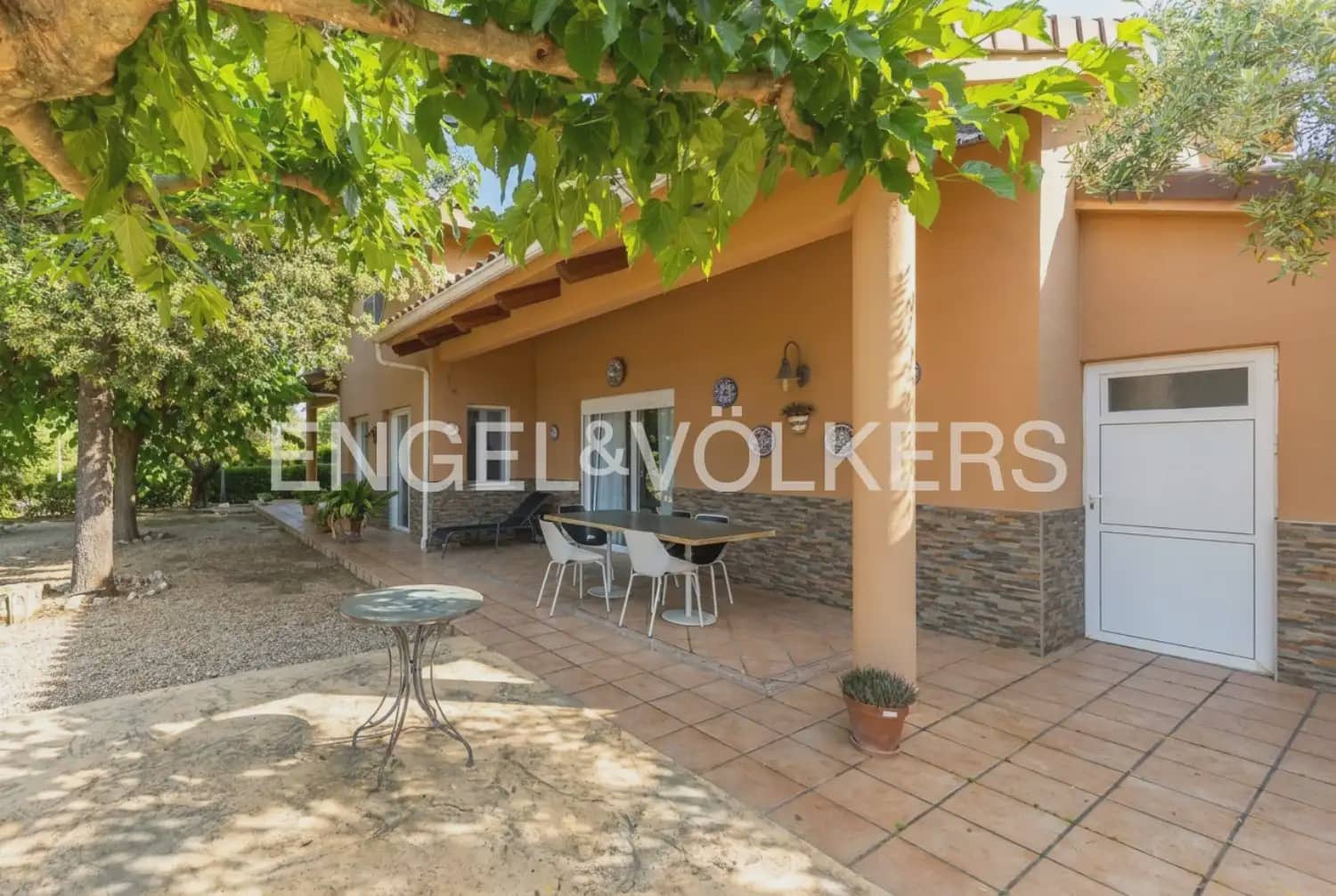 Finca/Casa Rural de 7 habitaciones en Enguera en venta con piscina garaje - 950.000 € (Ref: 9898043)