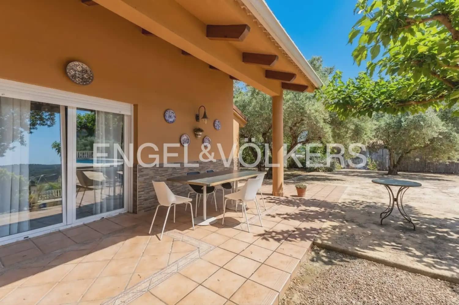 Finca/Casa Rural de 7 habitaciones en Enguera en venta con piscina garaje - 950.000 € (Ref: 9898043)