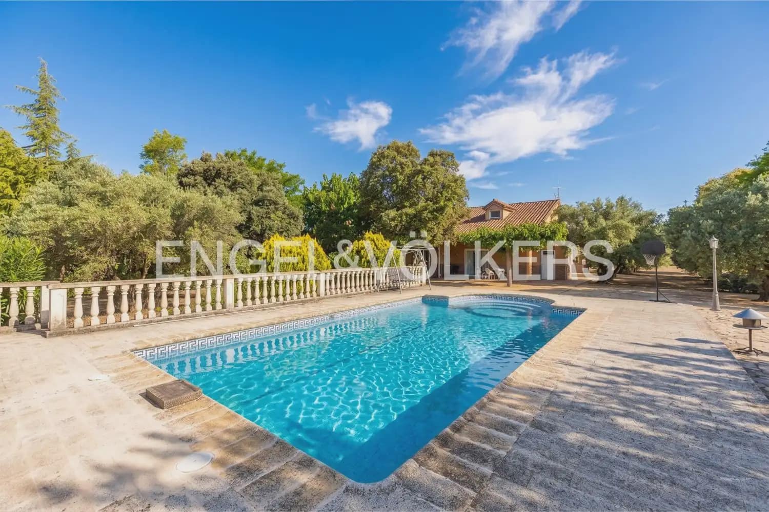 Finca/Casa Rural de 7 habitaciones en Enguera en venta con piscina garaje - 950.000 € (Ref: 9898043)