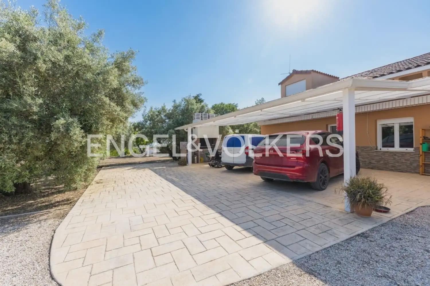 Finca/Casa Rural de 7 habitaciones en Enguera en venta con piscina garaje - 950.000 € (Ref: 9898043)