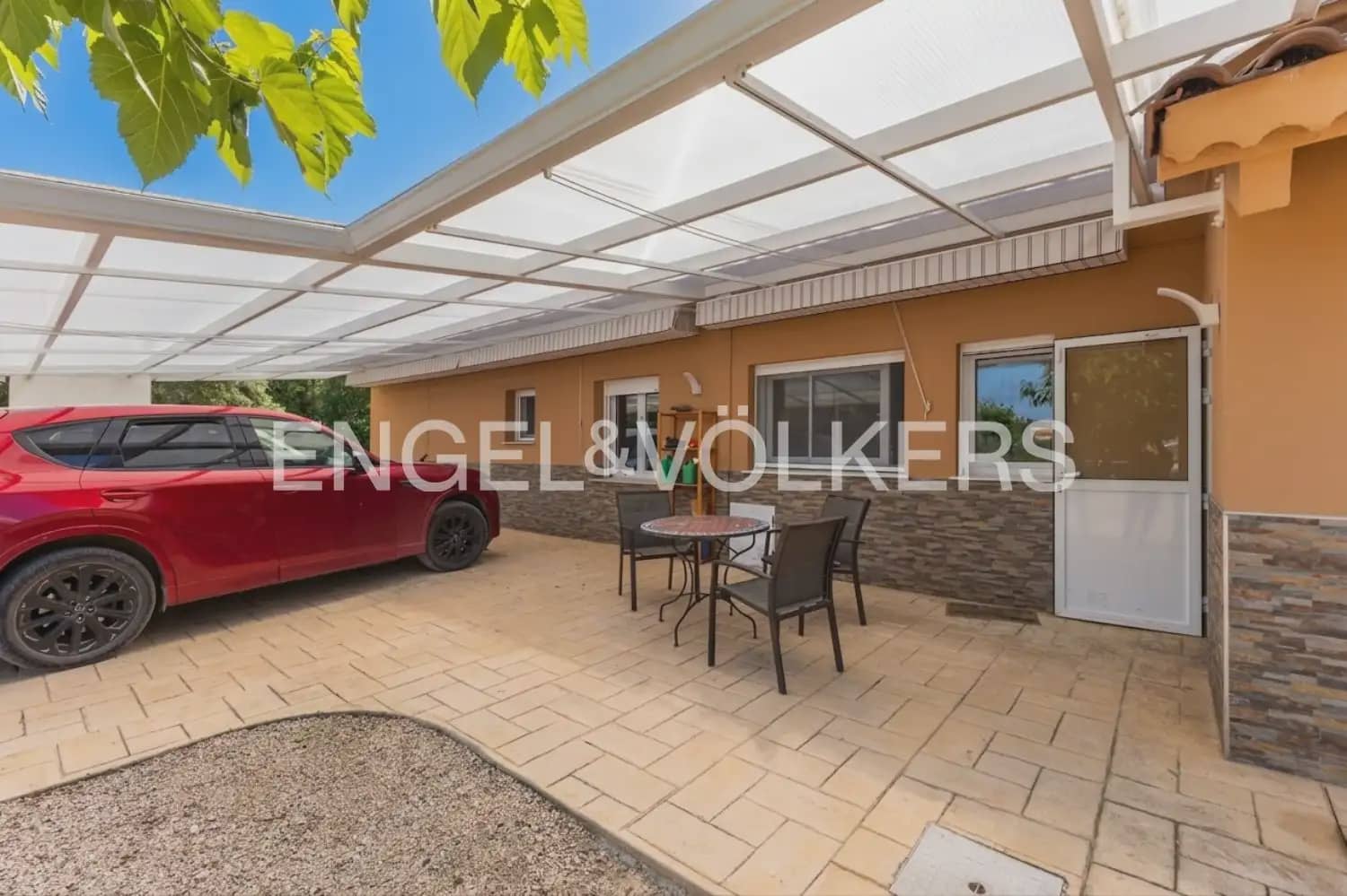 Finca/Casa Rural de 7 habitaciones en Enguera en venta con piscina garaje - 950.000 € (Ref: 9898043)