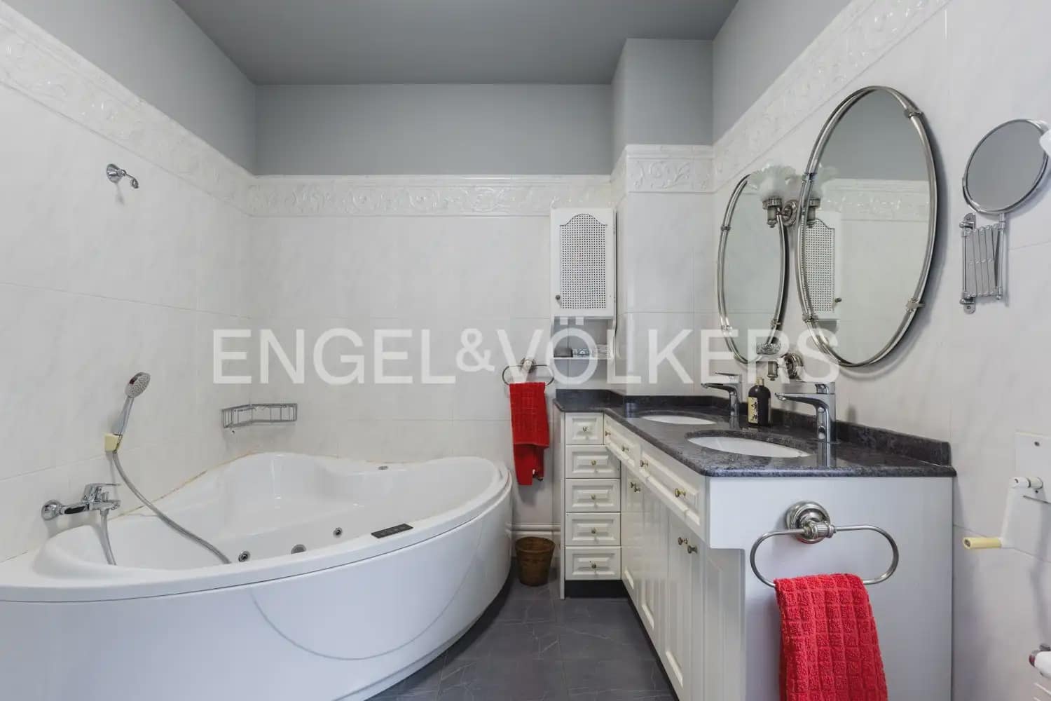 Finca/Casa Rural de 7 habitaciones en Enguera en venta con piscina garaje - 950.000 € (Ref: 9898043)