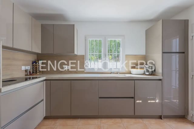 3 soverom Villa til salgs i Cap Martí - El Tossalet - Pinomar, Javea / Xàbia med svømmebasseng garasje - € 650 000 (Ref: 9898044)