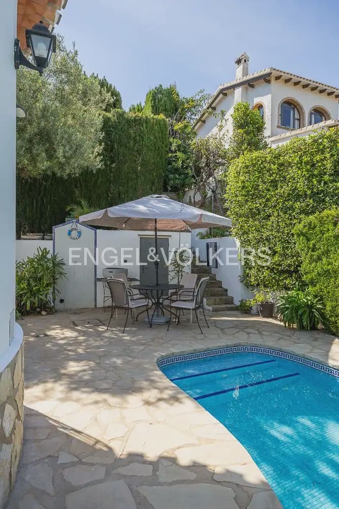 3 soverom Villa til salgs i Javea / Xabia med svømmebasseng garasje - € 650 000 (Ref: 9898044)