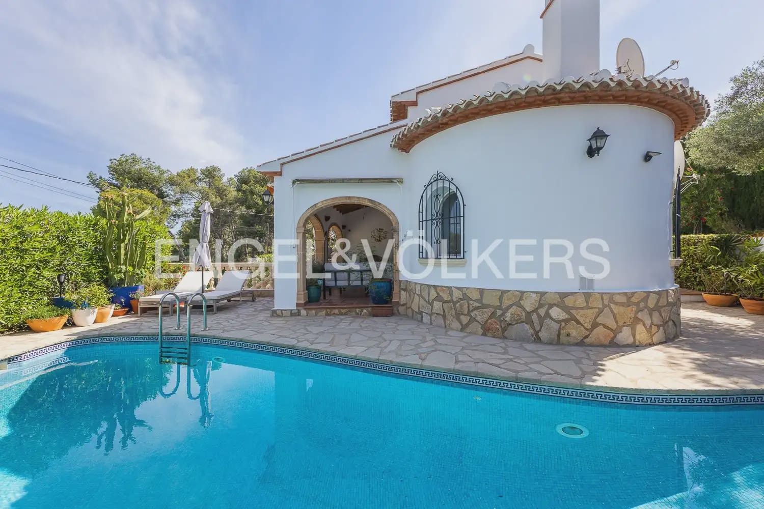 3 soverom Villa til salgs i Javea / Xabia med svømmebasseng garasje - € 650 000 (Ref: 9898044)