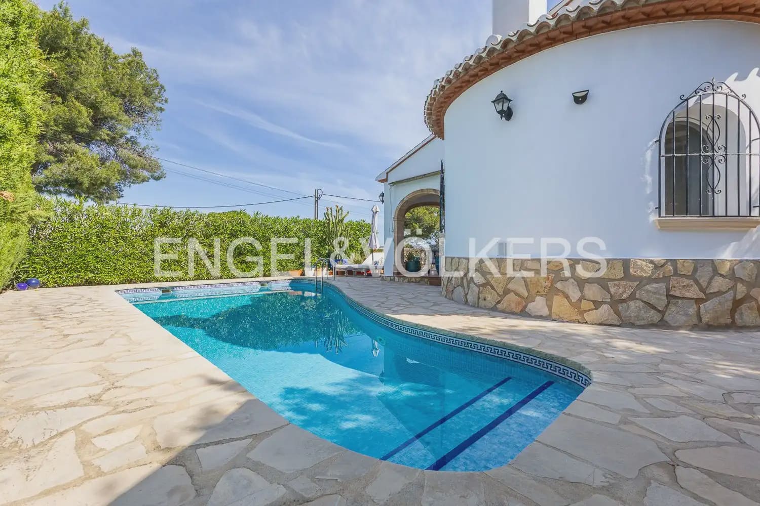 3 soverom Villa til salgs i Javea / Xabia med svømmebasseng garasje - € 650 000 (Ref: 9898044)