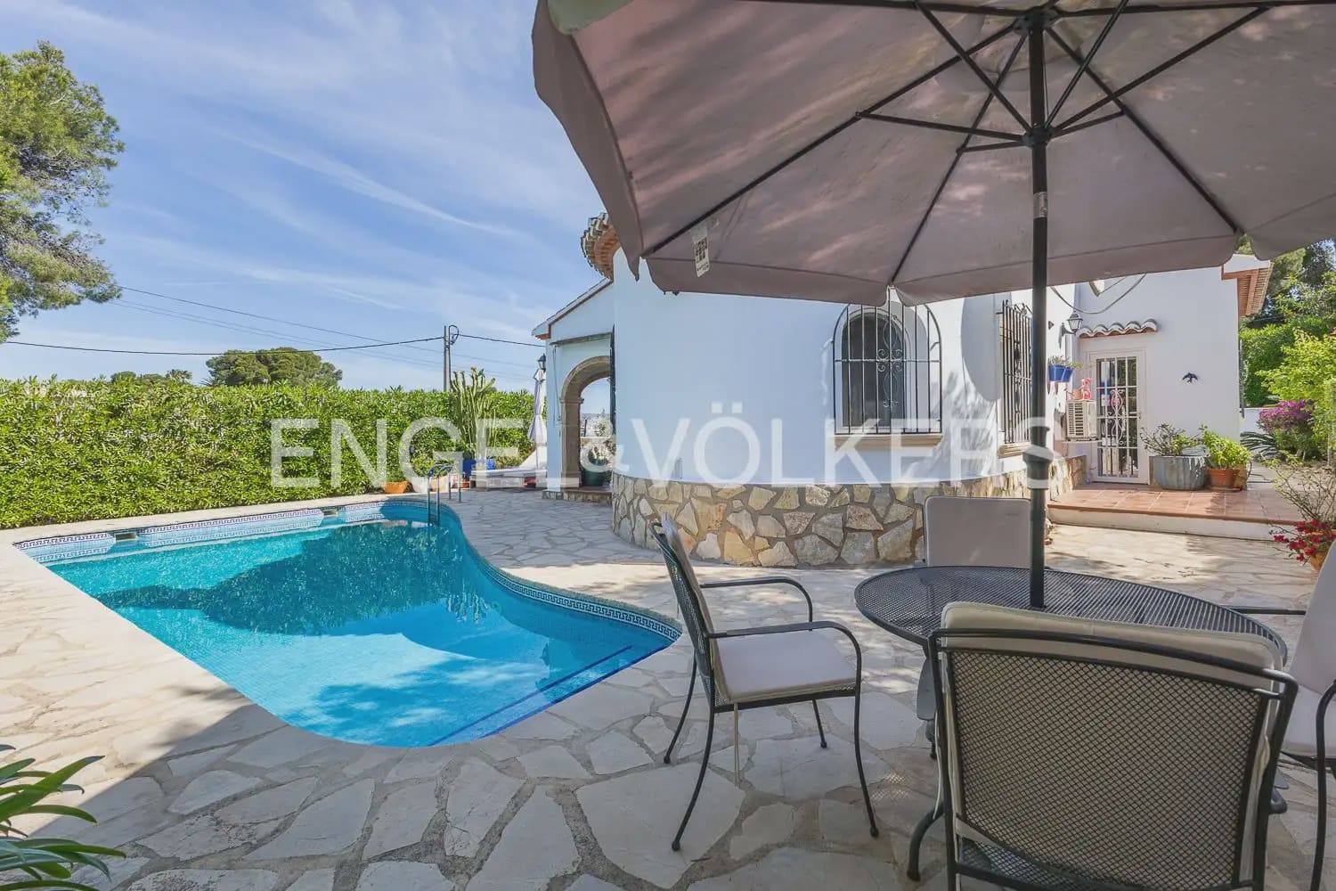 3 soverom Villa til salgs i Javea / Xabia med svømmebasseng garasje - € 650 000 (Ref: 9898044)