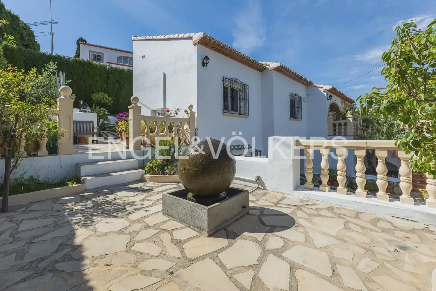 3 soverom Villa til salgs i Javea / Xabia med svømmebasseng garasje - € 650 000 (Ref: 9898044)