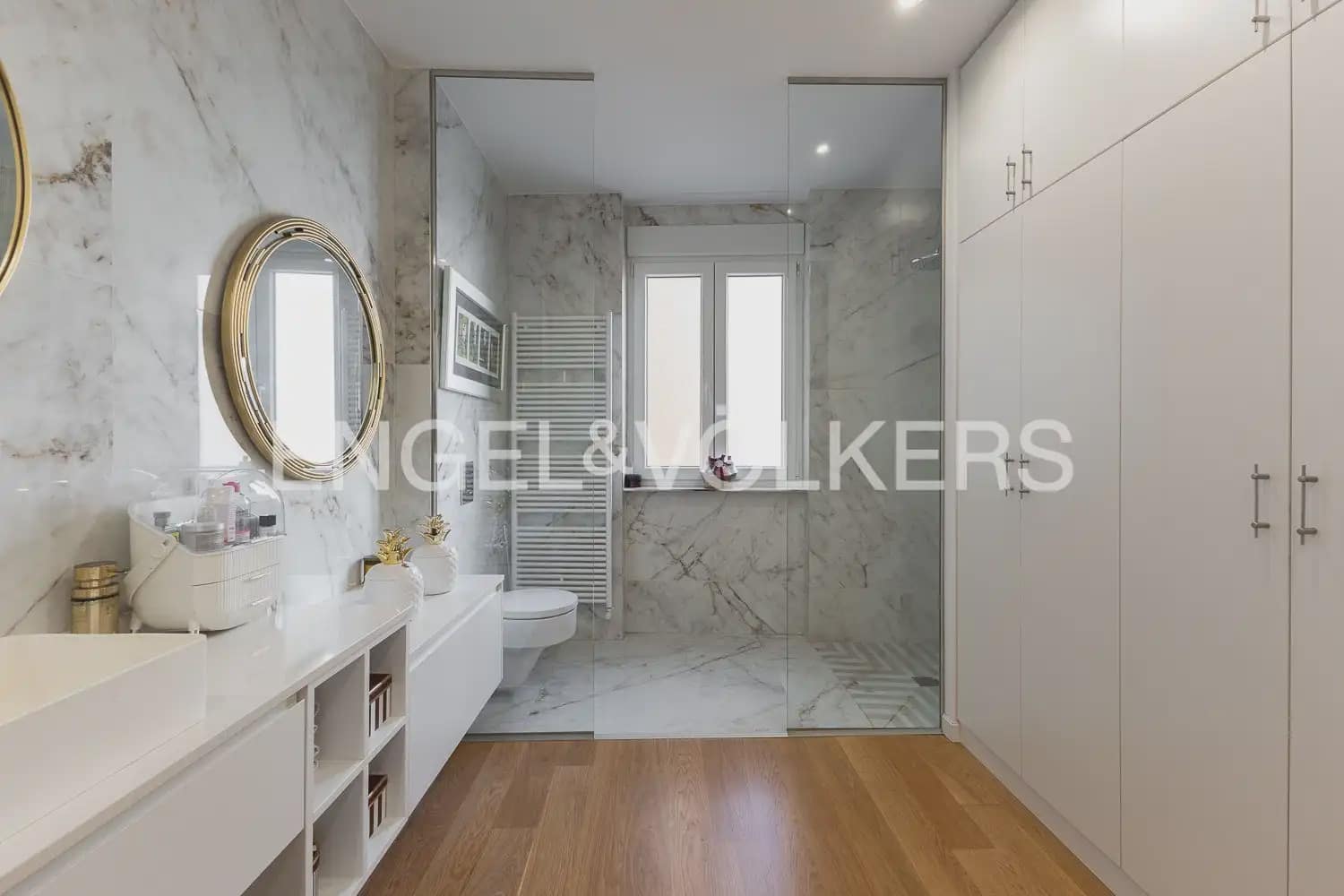 4 makuuhuone Huoneisto myytävänä paikassa Valencia kaupunki - 965 000 € (Ref: 9898045)