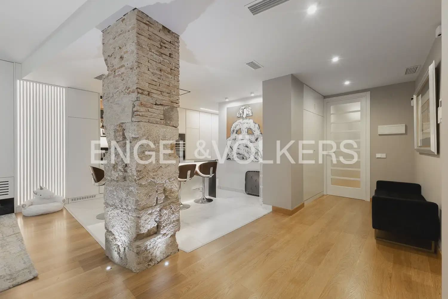 4 makuuhuone Huoneisto myytävänä paikassa Valencia kaupunki - 965 000 € (Ref: 9898045)