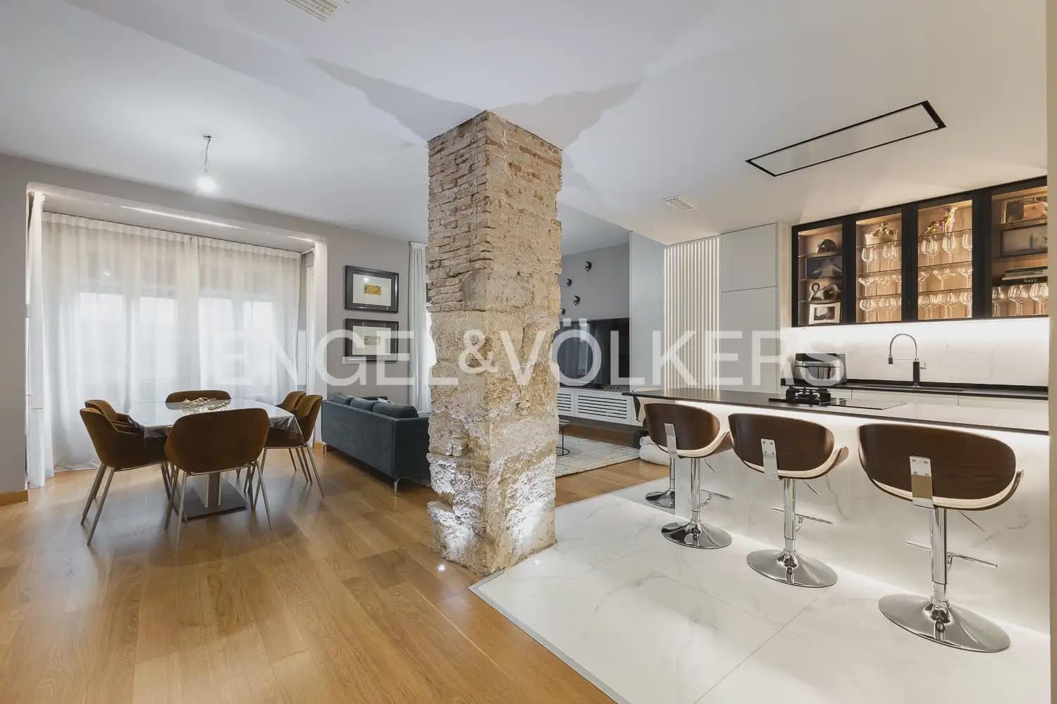 4 makuuhuone Huoneisto myytävänä paikassa Valencia kaupunki - 965 000 € (Ref: 9898045)