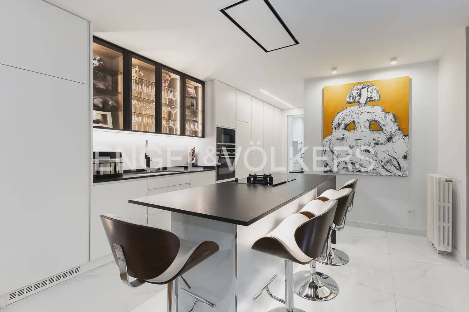 4 makuuhuone Huoneisto myytävänä paikassa Valencia kaupunki - 965 000 € (Ref: 9898045)