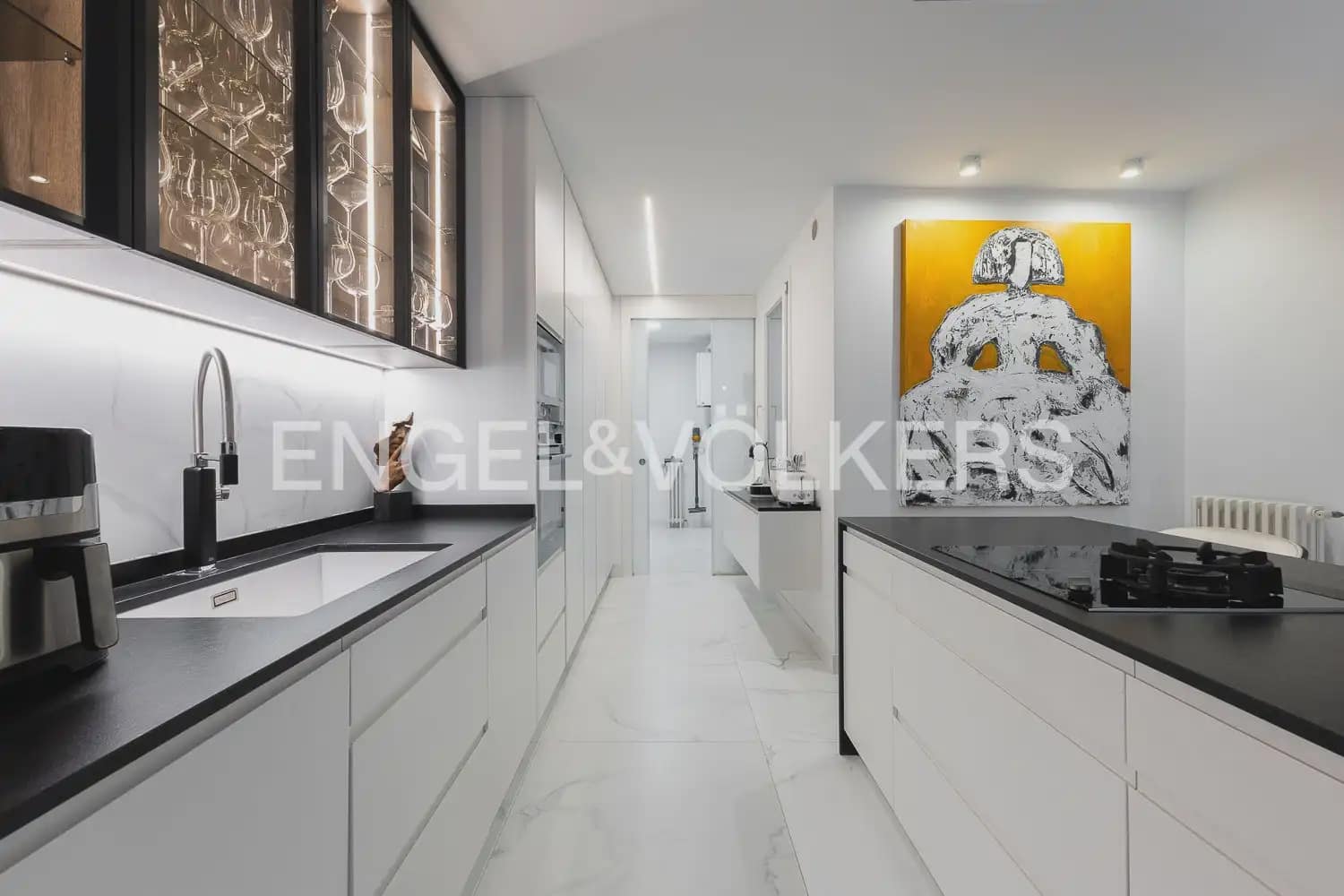 4 makuuhuone Huoneisto myytävänä paikassa Valencia kaupunki - 965 000 € (Ref: 9898045)