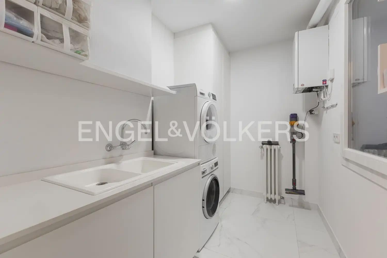 4 makuuhuone Huoneisto myytävänä paikassa Valencia kaupunki - 965 000 € (Ref: 9898045)