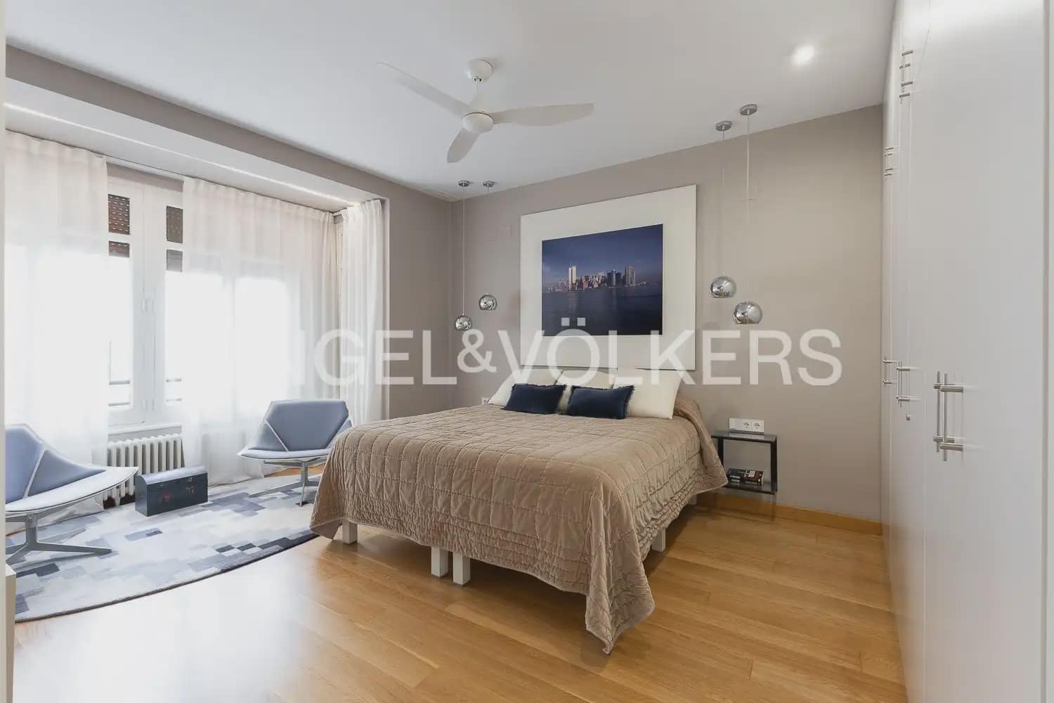 4 makuuhuone Huoneisto myytävänä paikassa Valencia kaupunki - 965 000 € (Ref: 9898045)