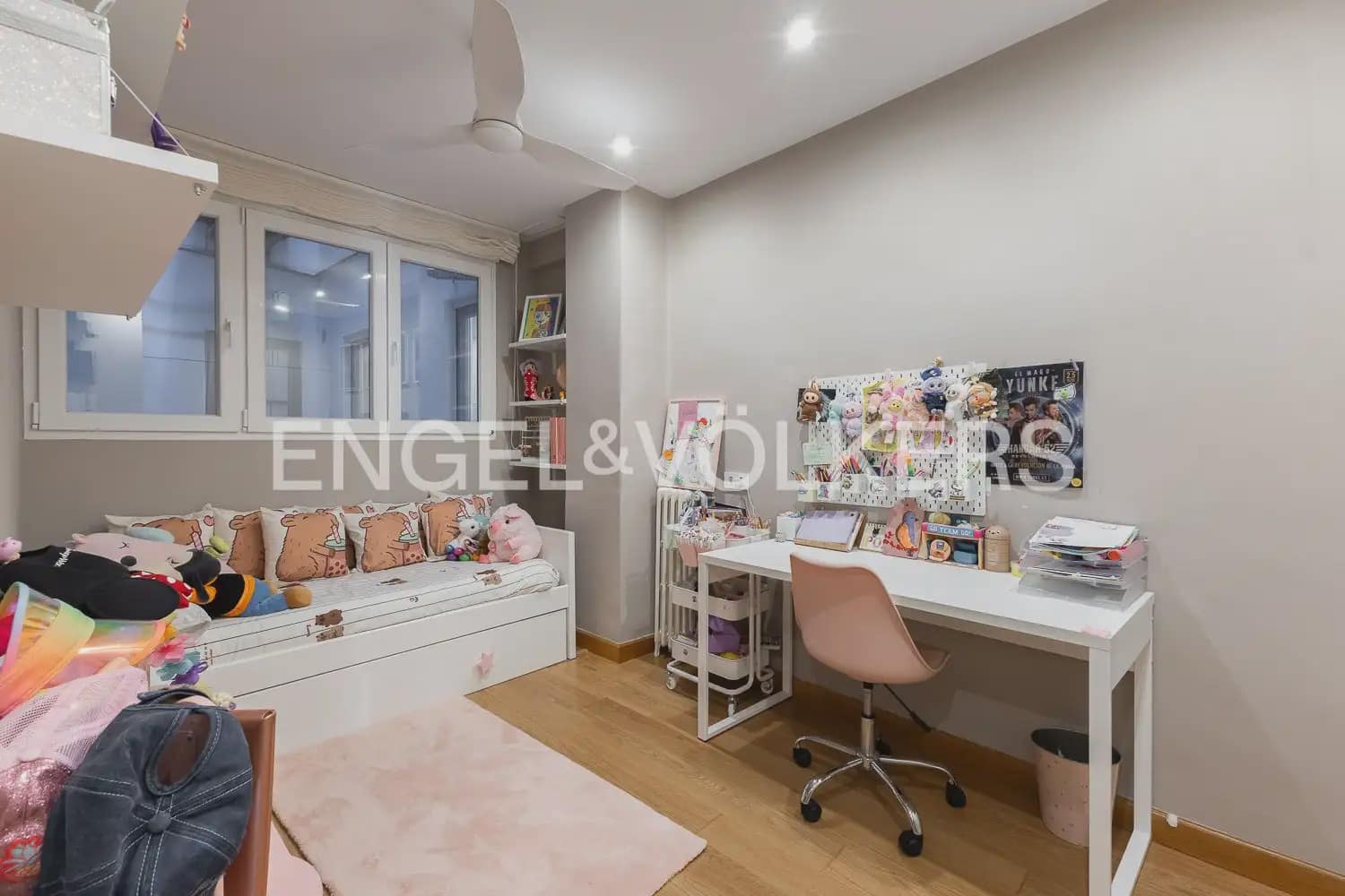 4 makuuhuone Huoneisto myytävänä paikassa Valencia kaupunki - 965 000 € (Ref: 9898045)