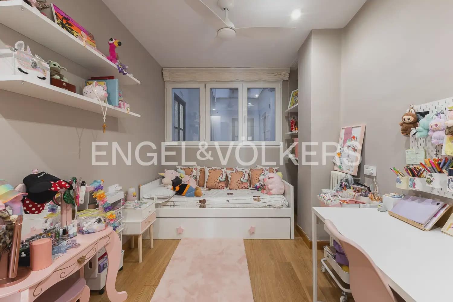 4 makuuhuone Huoneisto myytävänä paikassa Valencia kaupunki - 965 000 € (Ref: 9898045)