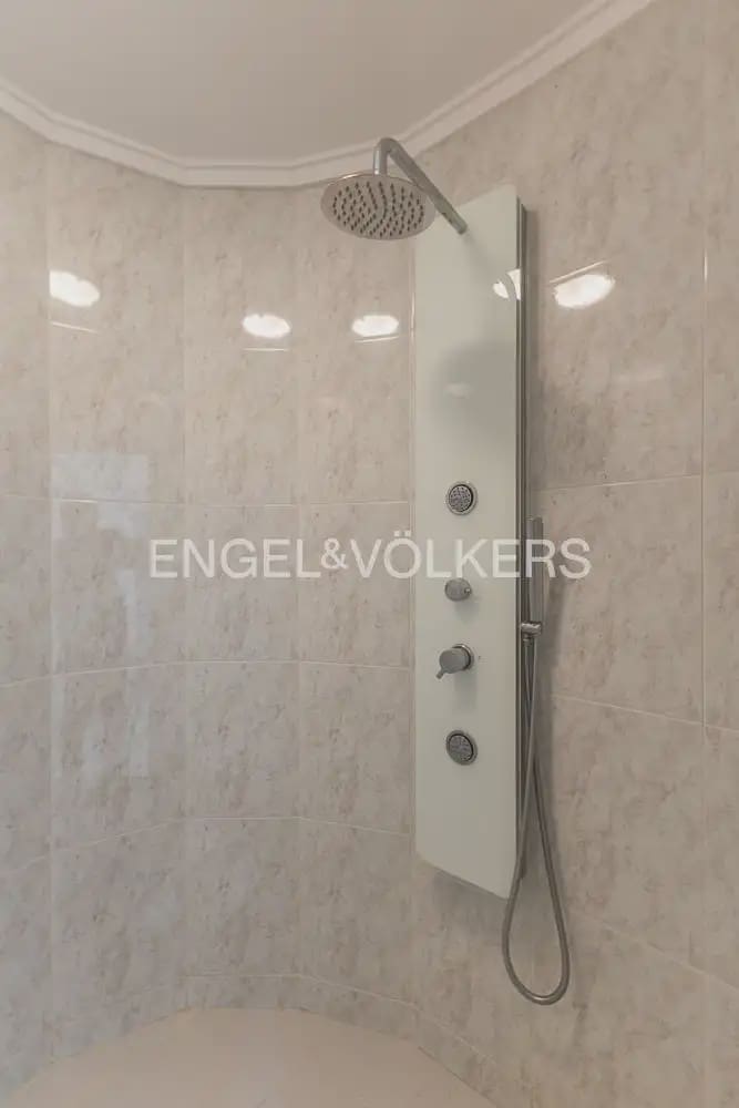 Chalet de 6 habitaciones en Dénia en venta con piscina garaje - 695.000 € (Ref: 9898046)