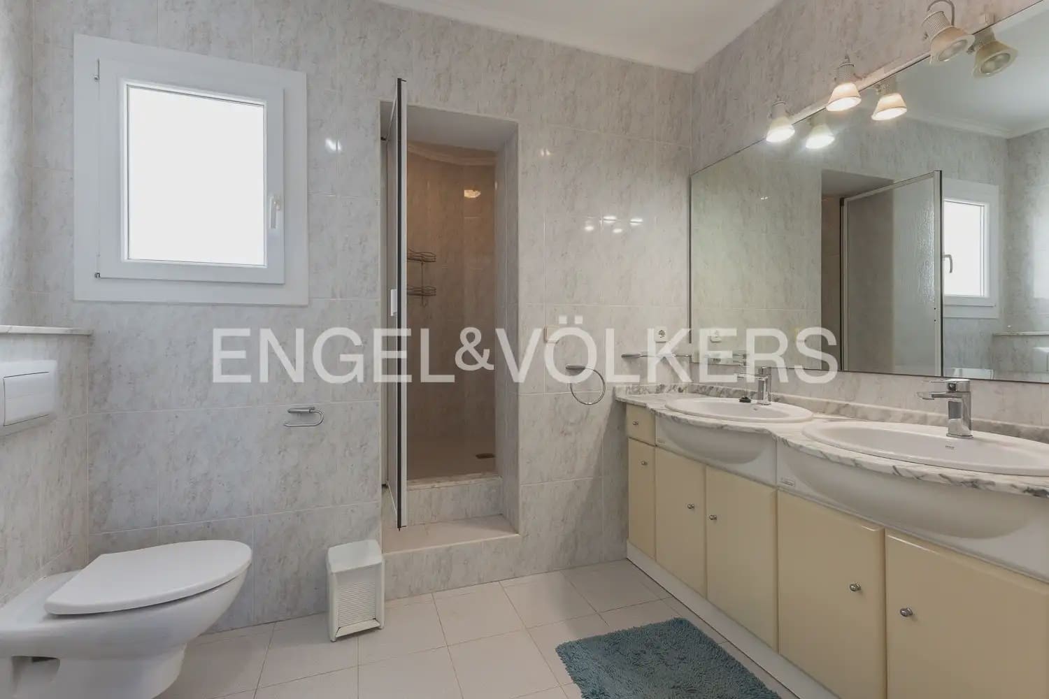Chalet de 6 habitaciones en Dénia en venta con piscina garaje - 695.000 € (Ref: 9898046)
