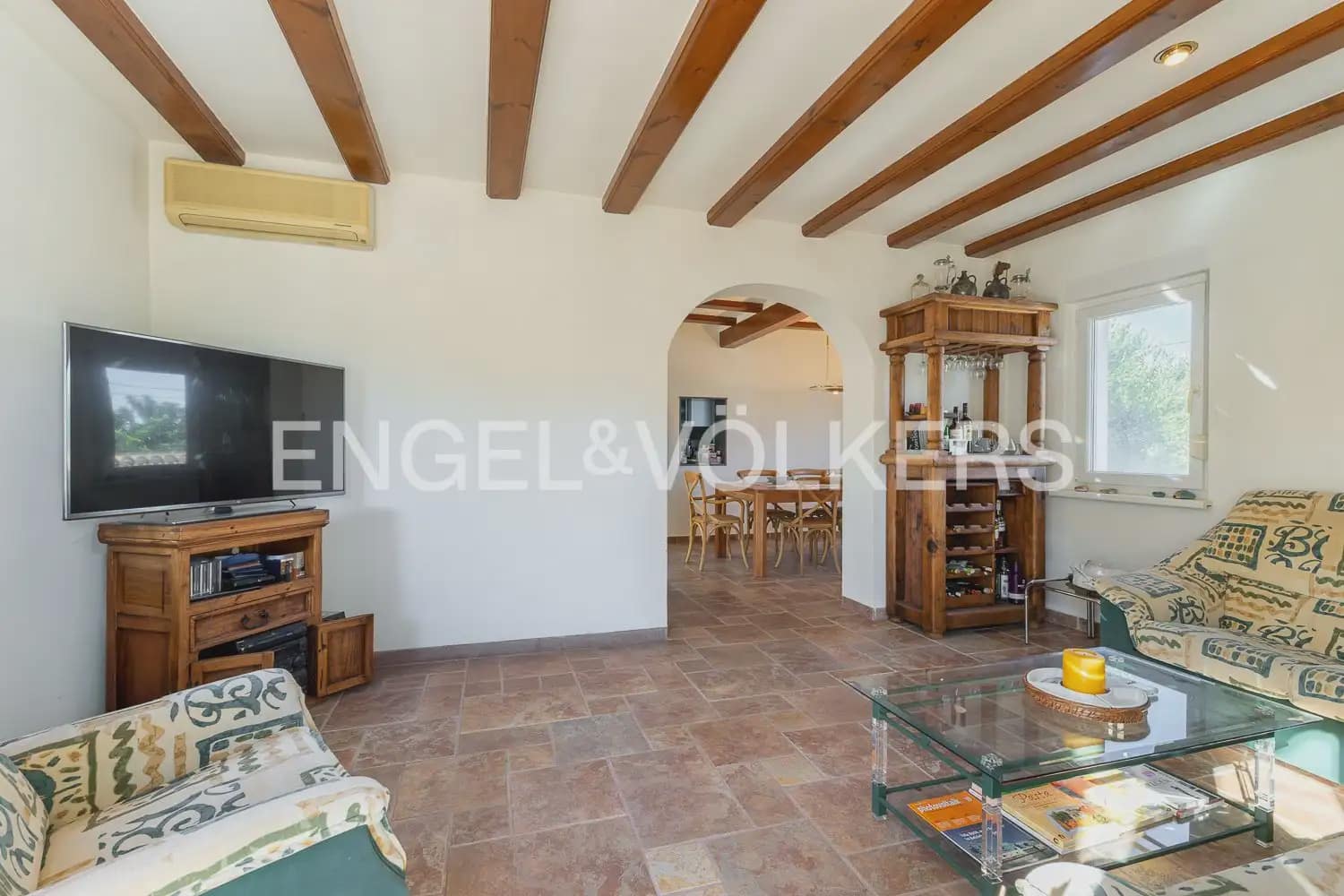 Chalet de 6 habitaciones en Dénia en venta con piscina garaje - 695.000 € (Ref: 9898046)