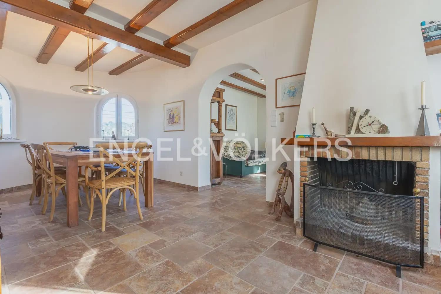 Chalet de 6 habitaciones en Dénia en venta con piscina garaje - 695.000 € (Ref: 9898046)