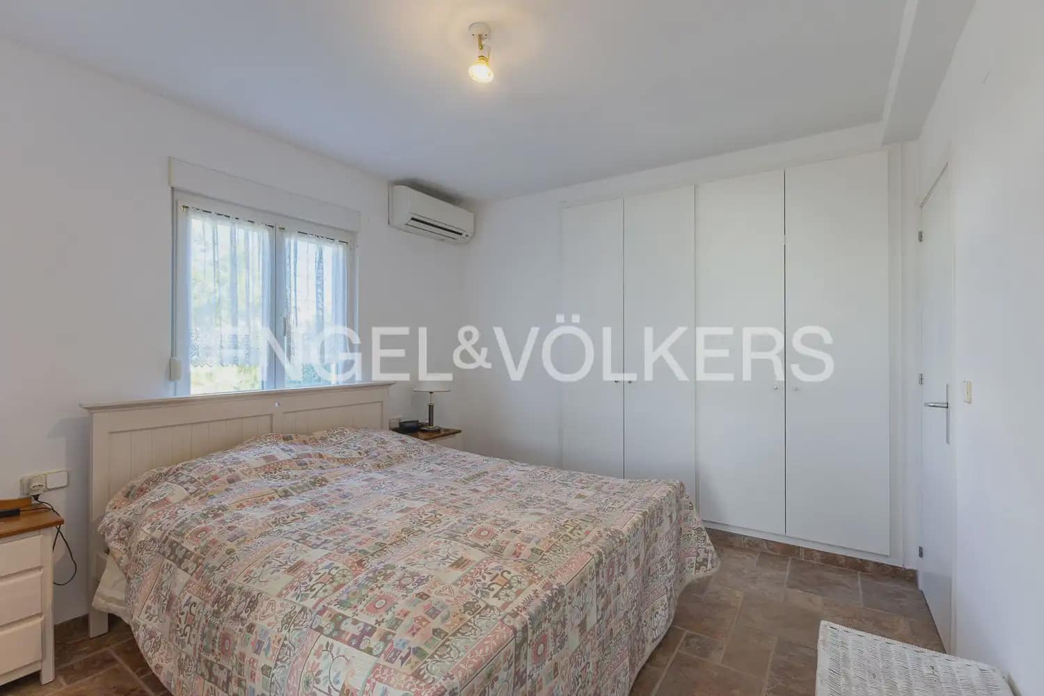Chalet de 6 habitaciones en Dénia en venta con piscina garaje - 695.000 € (Ref: 9898046)