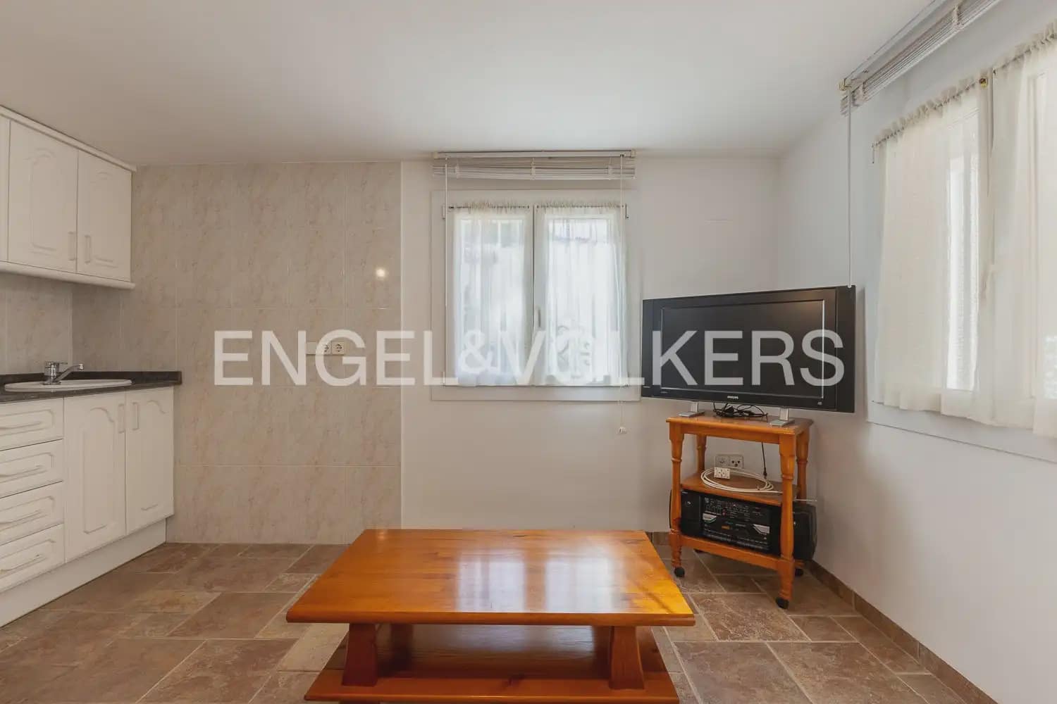 Chalet de 6 habitaciones en Dénia en venta con piscina garaje - 695.000 € (Ref: 9898046)
