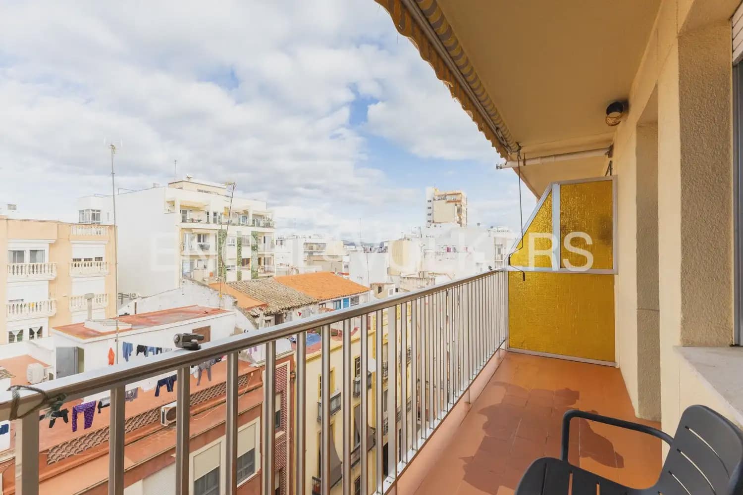 Apartamento de 3 habitaciones en Vinaròs en venta - 189.000 € (Ref: 9898047)