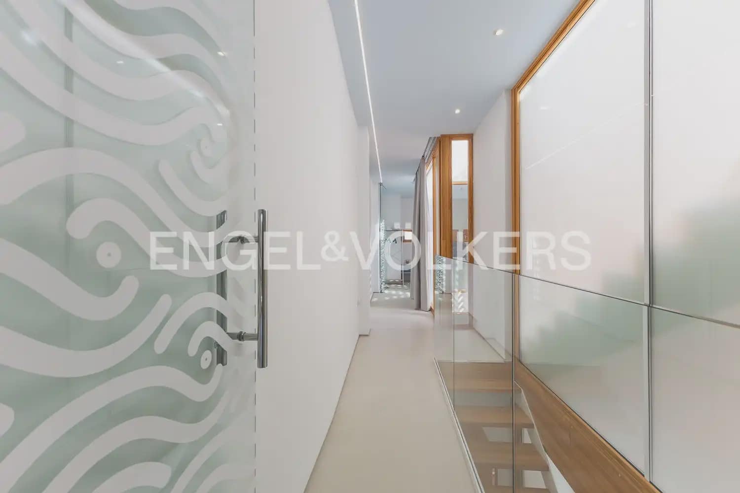 Apartamento de 6 habitaciones en Gandia en venta - 899.000 € (Ref: 9898048)